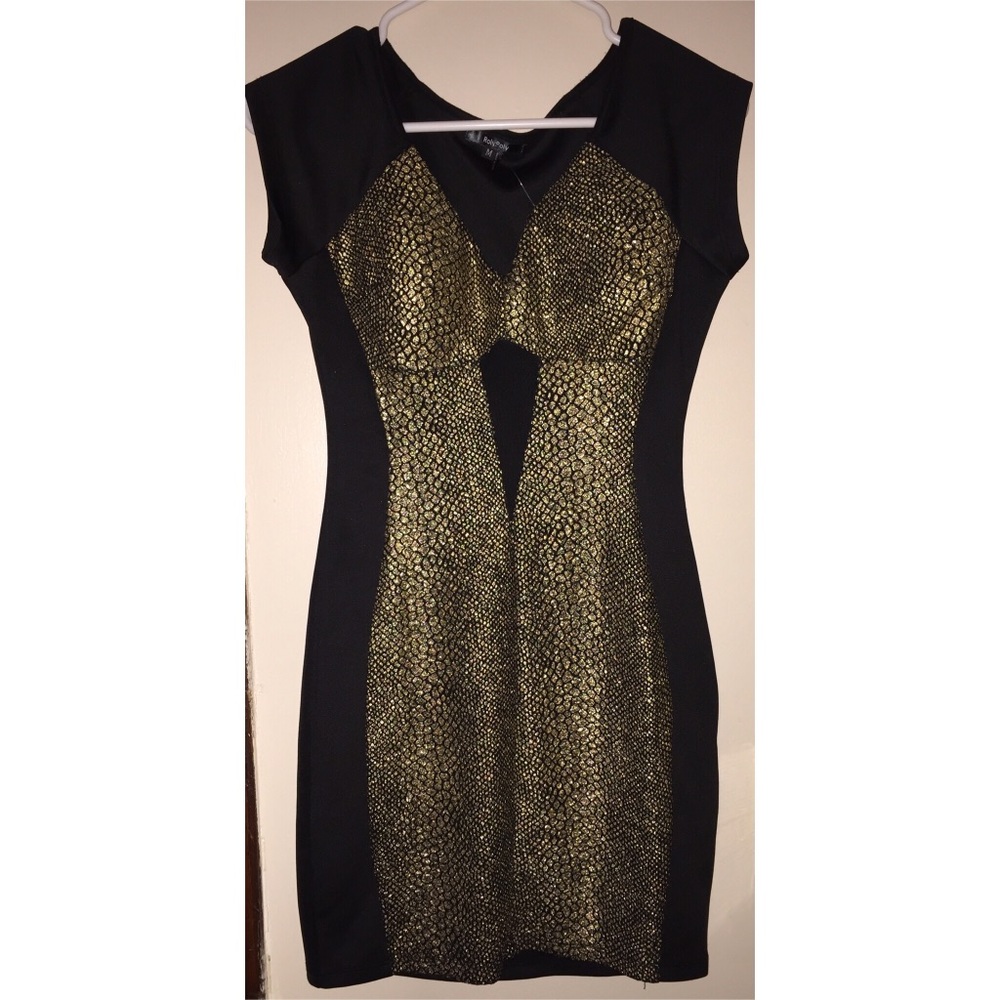 ✨Classic shiny, Gold & Black short dress! ✨